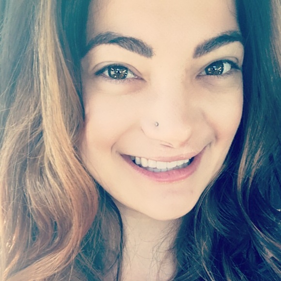 Meet your Posher, Heather - Picture 6 of 7